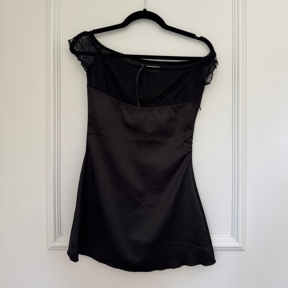 Danielle Guizio Off the Shoulder Little Black Dress - Picture 2 of 6